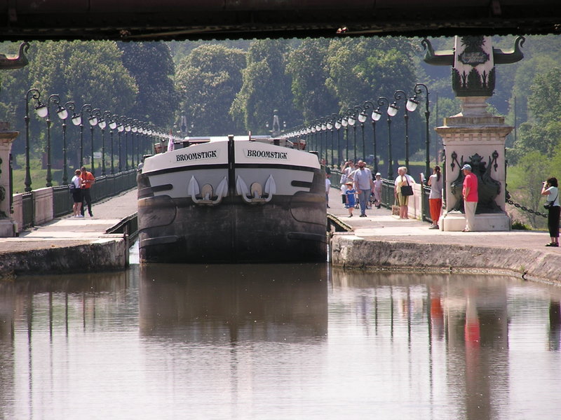 21 Pont Canal su r la Loire 