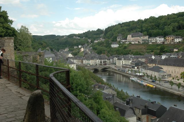 48 Le Chateau de Godefroid de Bouillon